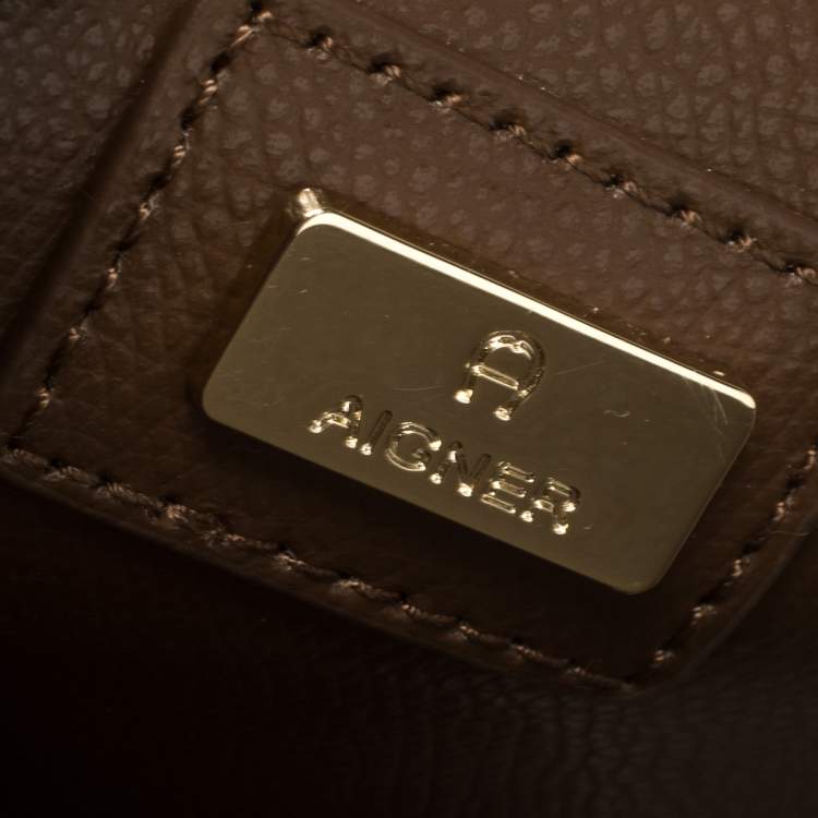 مملوكة مسبقًا Aigner Brown Leather Flap Shoulder Bag