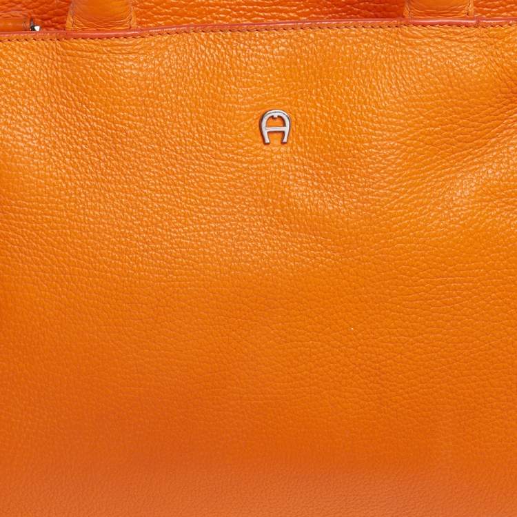 Pre Owned Aigner Orange Grained Leather Cybill Tote
