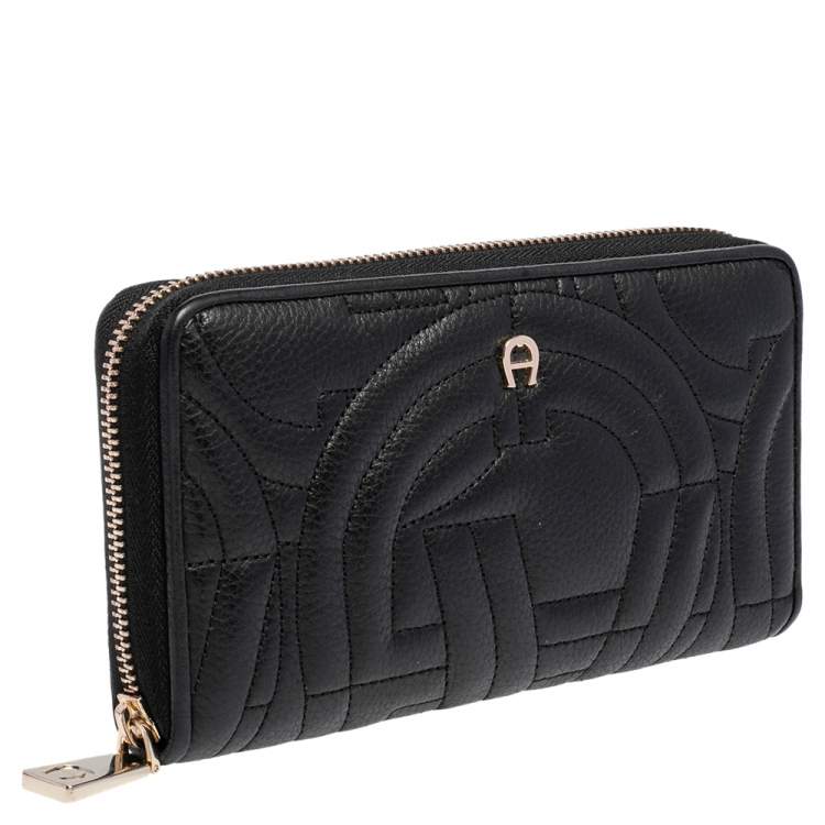 Pre Owned Aigner Black Quilted Leather Zip Around Wallet