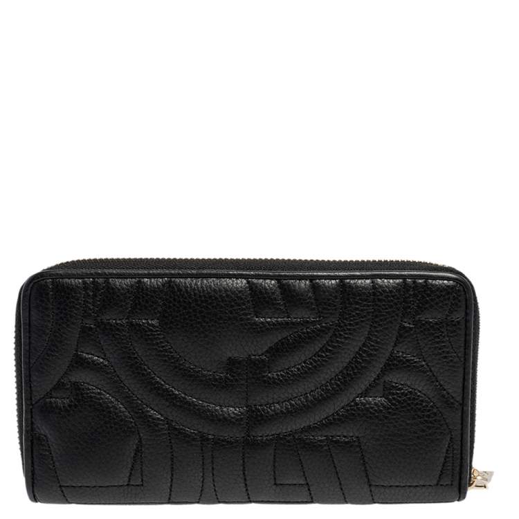 Pre Owned Aigner Black Quilted Leather Zip Around Wallet