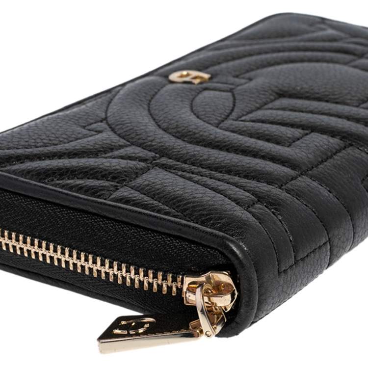 Pre Owned Aigner Black Quilted Leather Zip Around Wallet