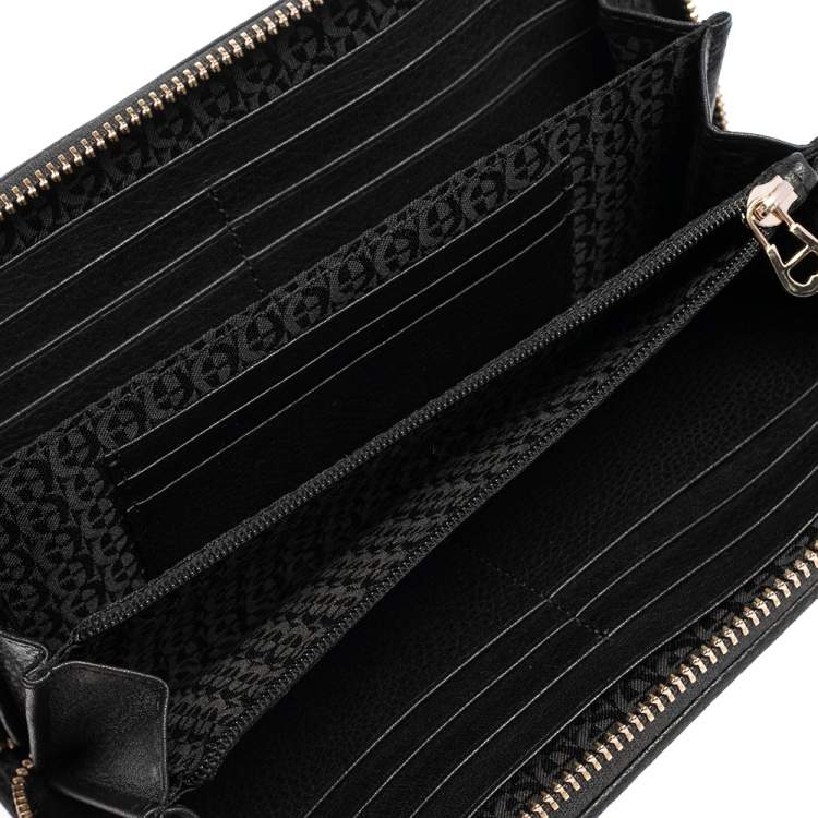 Pre Owned Aigner Black Quilted Leather Zip Around Wallet