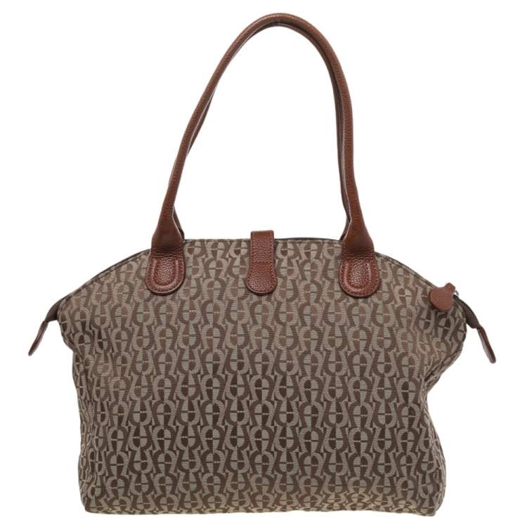 Pre Owned Aigner Beige Signature Canvas And Leather Shoulder Bag