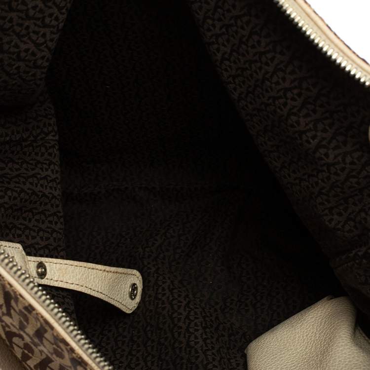 Pre Owned Aigner Beige/Cream Signature Canvas and Leather Zipped Hobo