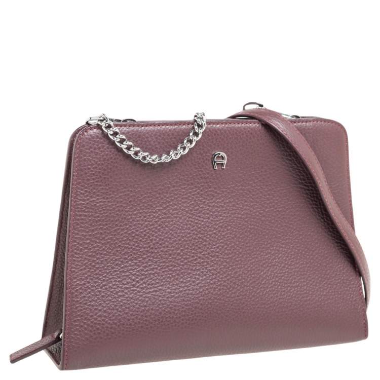 Pre Owned Aigner Burgundy Grained Leather Chain Shoulder Bag