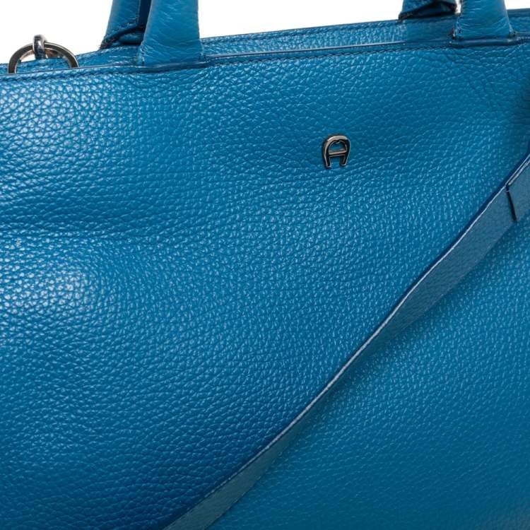 Pre Owned Aigner Blue Pebbled Leather Cybill Tote