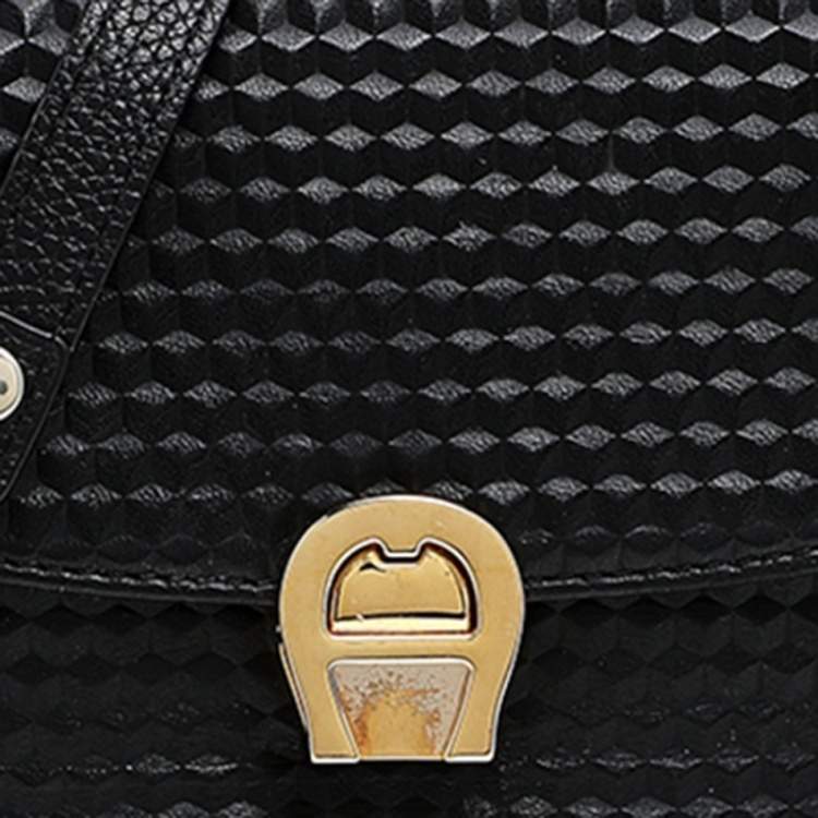 مملوكة مسبقًا Aigner Black 3D Effect Leather Genoveva Shoulder Bag