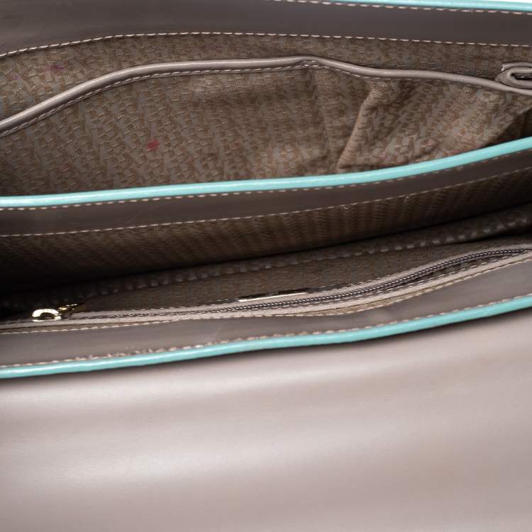 مملوكة مسبقًا Aigner Grey/Turquoise Leather Flap Triple Compartment Shoulder Bag