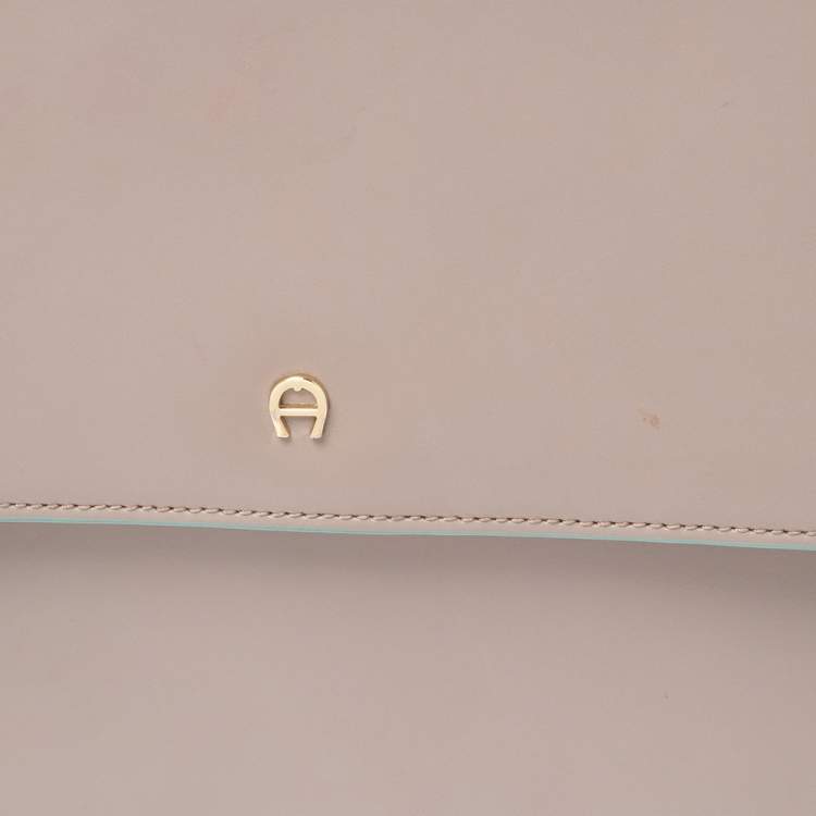 مملوكة مسبقًا Aigner Grey/Turquoise Leather Flap Triple Compartment Shoulder Bag
