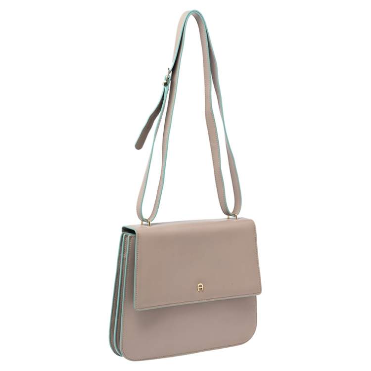 مملوكة مسبقًا Aigner Grey/Turquoise Leather Flap Triple Compartment Shoulder Bag