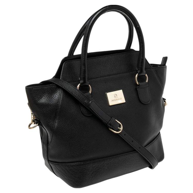 Pre Owned Aigner Black Leather Zip Tote