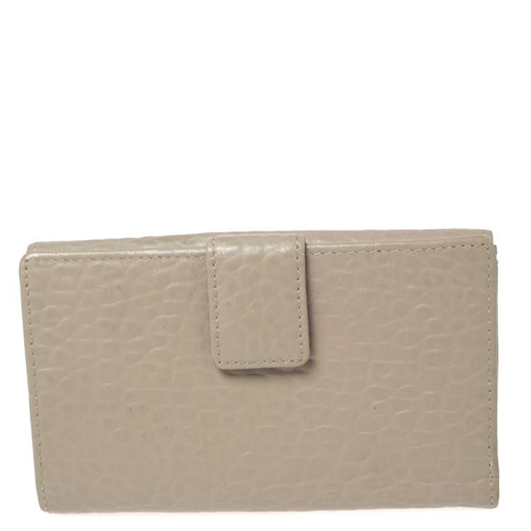 Pre Owned Aigner Beige Leather Trifold Wallet