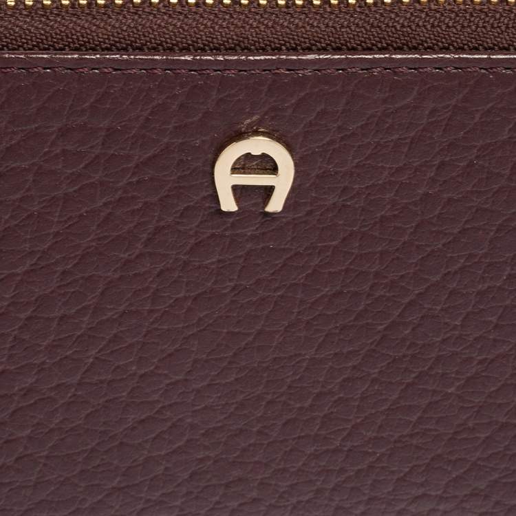 Pre Owned Aigner Burgundy Leather Zip Around Wallet