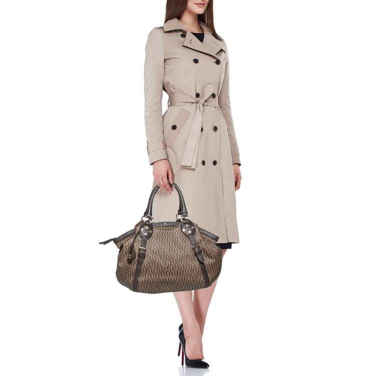 Pre Owned Aigner Brown Signature Coated Canvas and Leather Zip Shoulder Bag