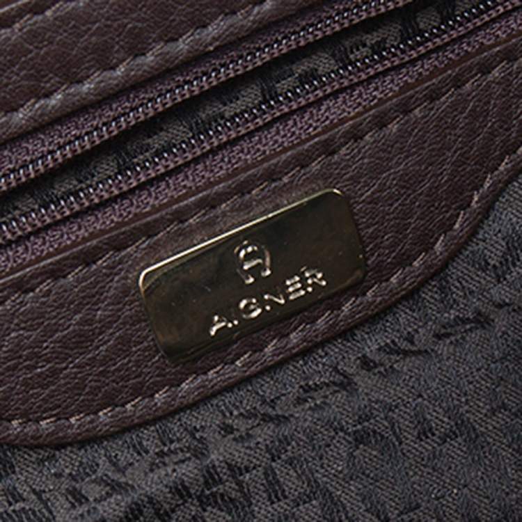 Pre Owned Aigner Brown Signature Coated Canvas and Leather Zip Shoulder Bag