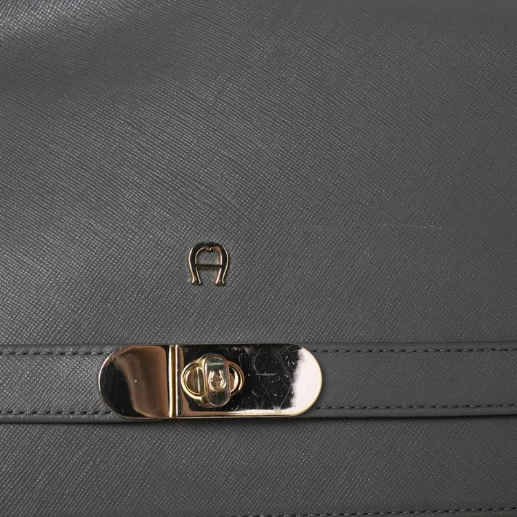 Pre Owned Aigner Grey Leather Turnlock Flap Shoulder Bag