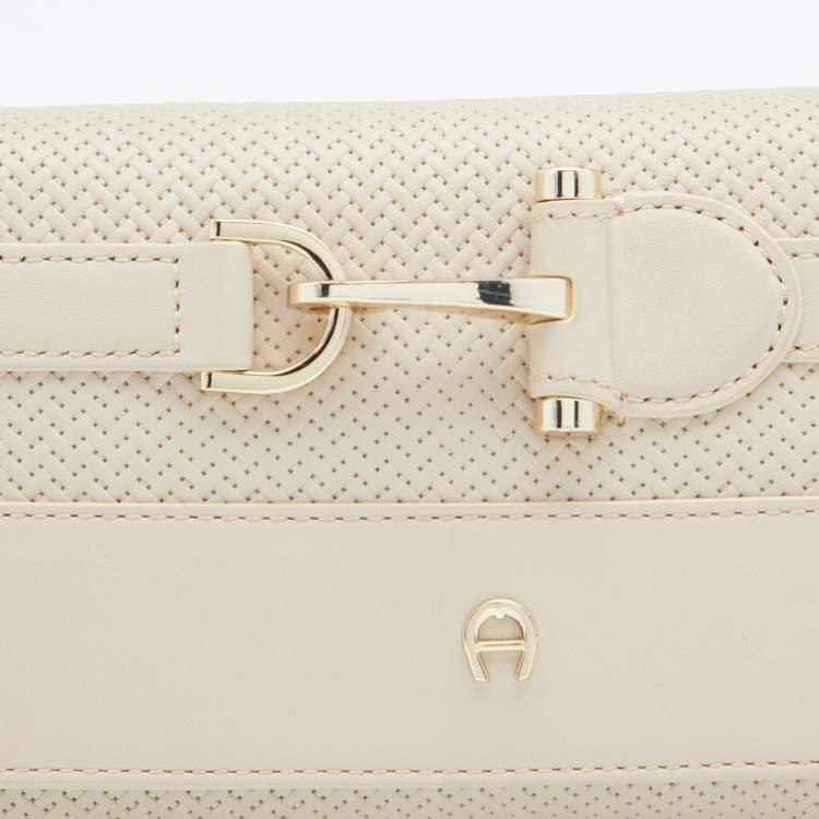 Pre Owned Aigner Beige Leather Cavallina Flap Shoulder Bag
