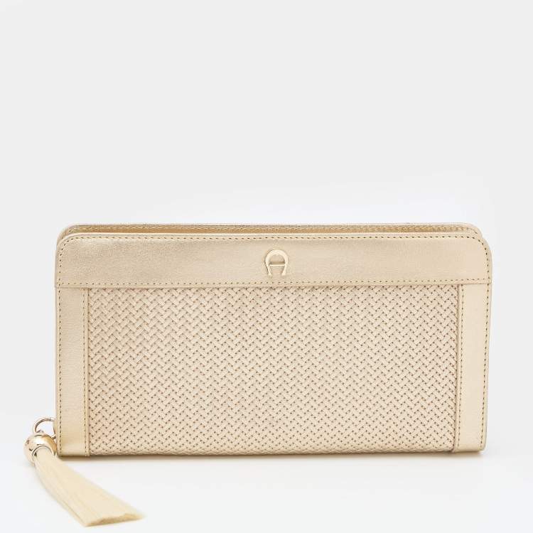 Pre Owned Aigner Metallic Gold Leather Cavallina Tassel Zip Around Wallet