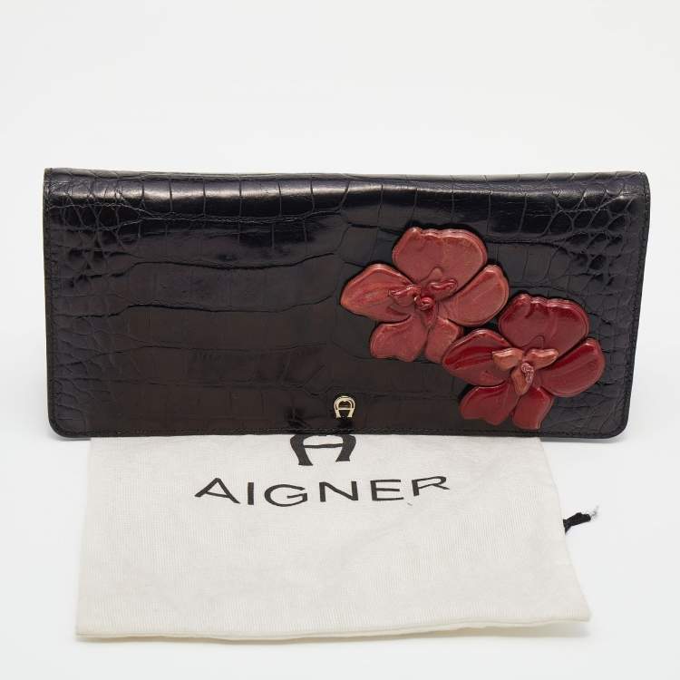 Pre Owned Aigner Black Croc Embossed Leather Floral Applique Flap Clutch