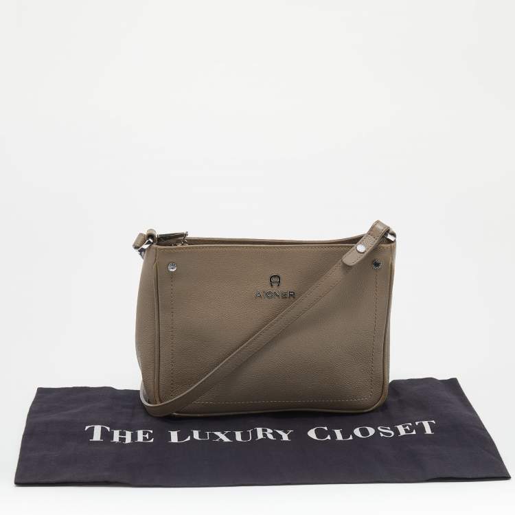 مملوكة مسبقًا Aigner Taupe Leather Crossbody Bag