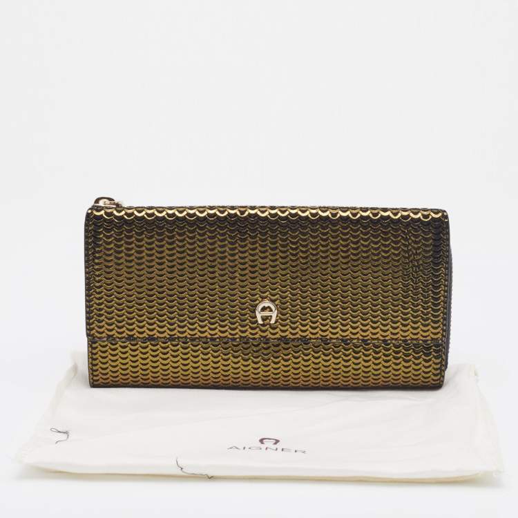 Pre Owned Aigner Olive Green Foil Leather Continental Wallet