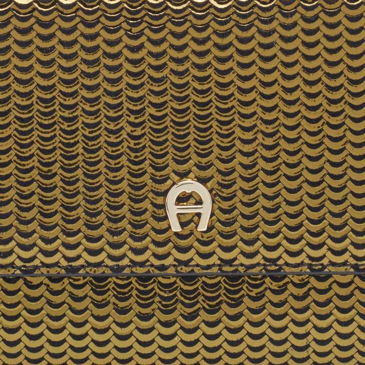 Pre Owned Aigner Olive Green Foil Leather Continental Wallet