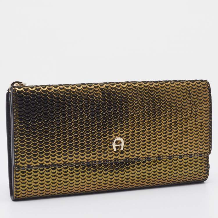 Pre Owned Aigner Olive Green Foil Leather Continental Wallet