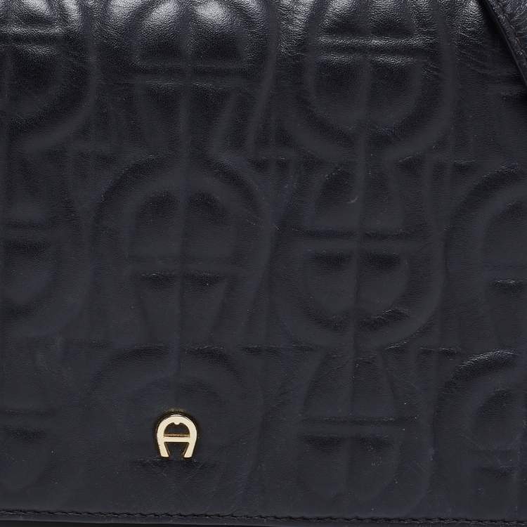 مملوكة مسبقًا Aigner Black Logo Embossed Leather Flap Crossbody Bag