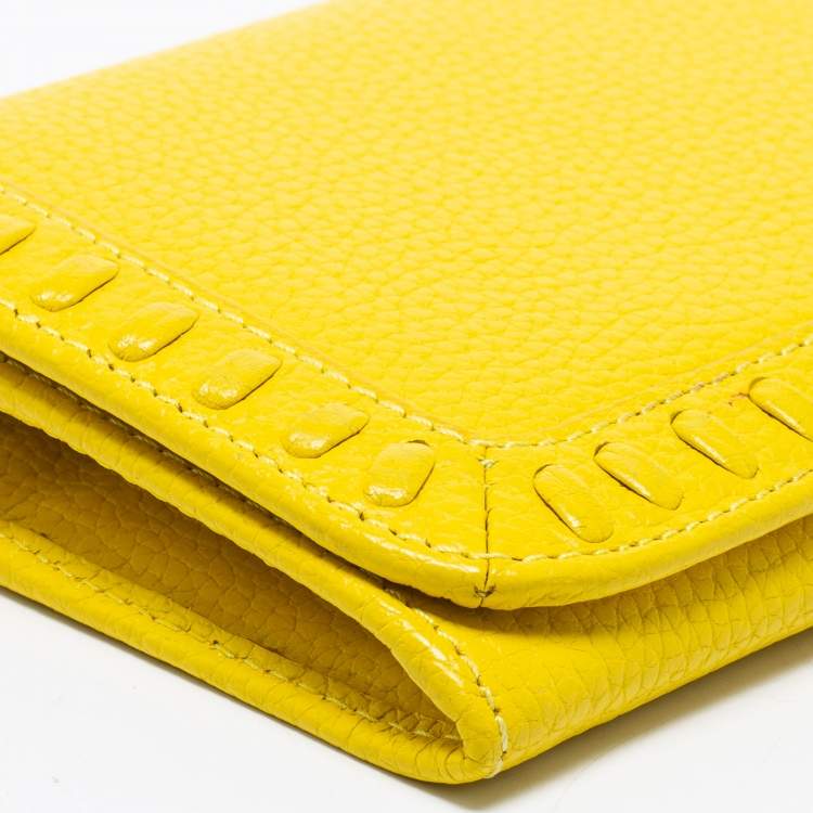 Pre Owned Aigner Yellow Leather Continental  Wallet