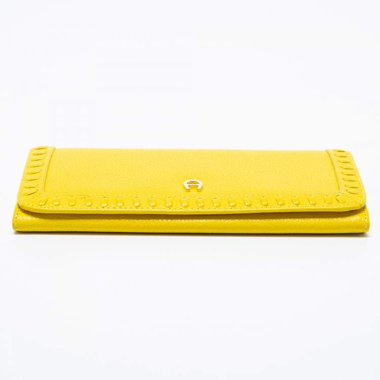 Pre Owned Aigner Yellow Leather Continental  Wallet
