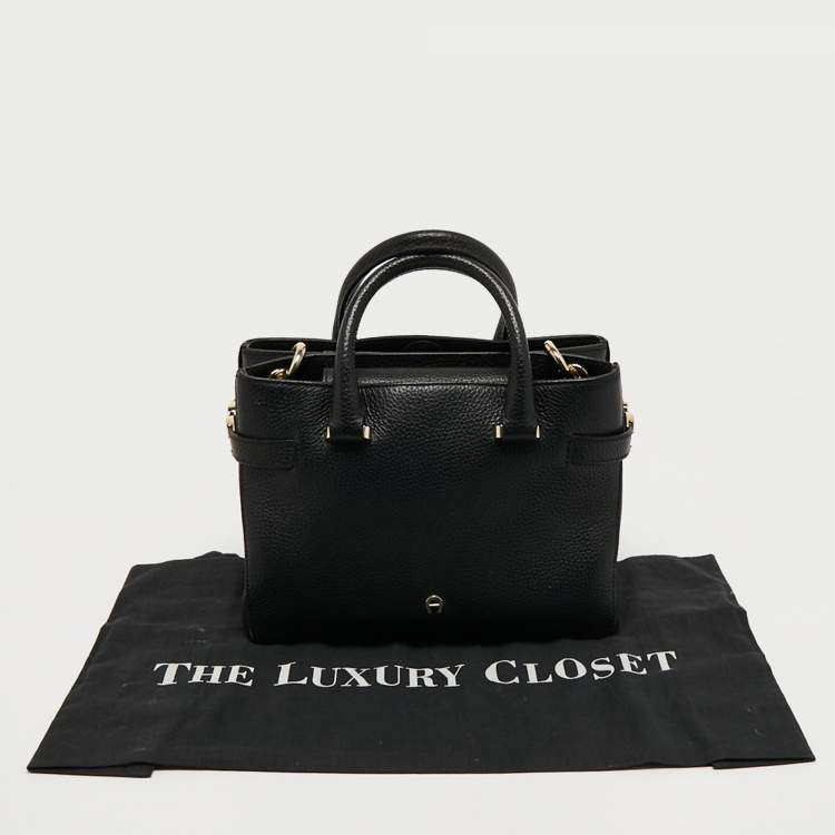 Pre Owned Aigner Black Leather Zip Satchel