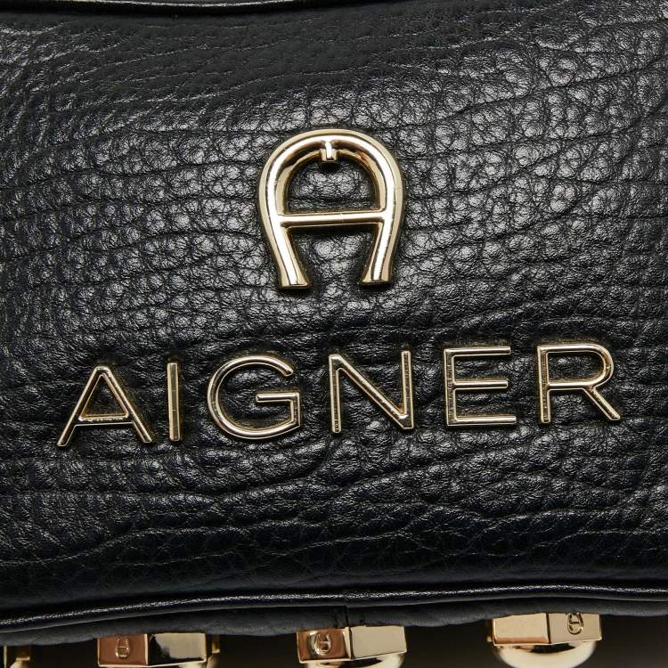 مملوكة مسبقًا Aigner Black Leather Bombe A Camera Crossbody Bag