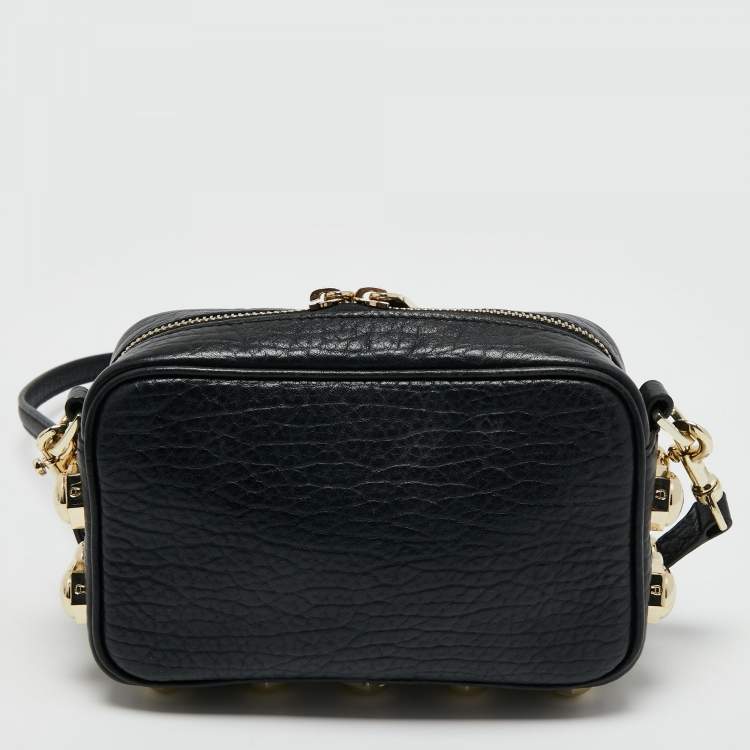 مملوكة مسبقًا Aigner Black Leather Bombe A Camera Crossbody Bag