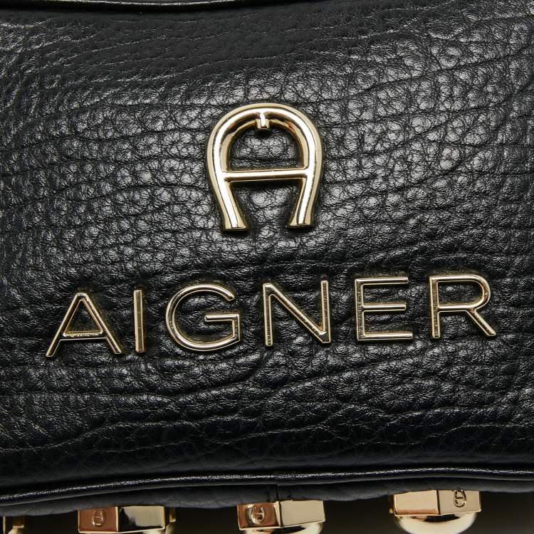 مملوكة مسبقًا Aigner Black Leather Bombe A Camera Crossbody Bag