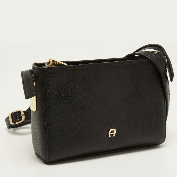 Pre Owned Aigner Black Leather Zip Crossbody Bag