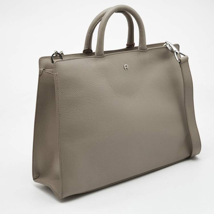 Pre Owned Aigner Beige Leather Large Cybill Tote