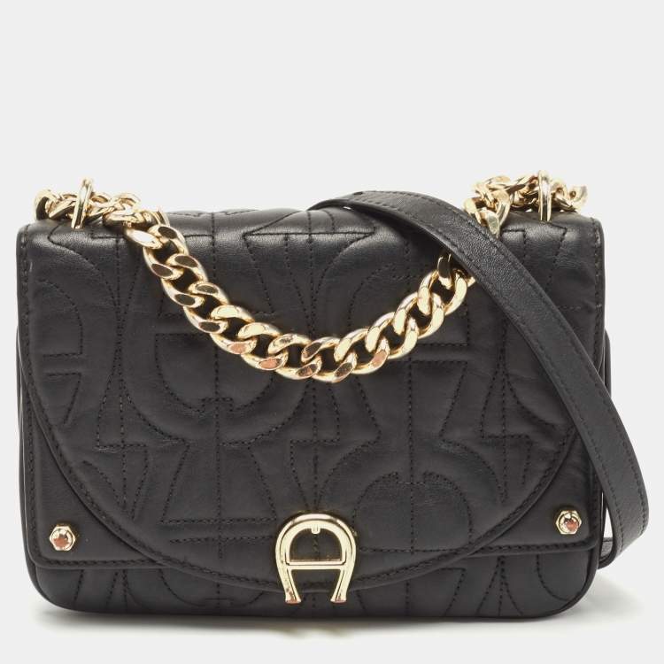 Pre Owned Aigner Black Quilted Leather Diadora Shoulder Bag
