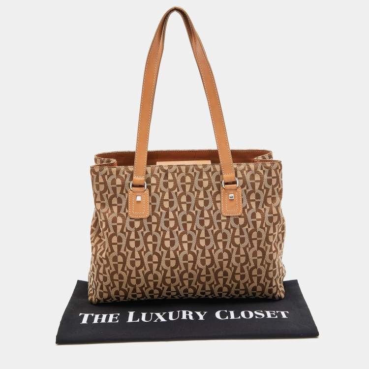 Pre Owned Aigner Beige/Tan Signature Canvas and Canvas Shoulder Bag