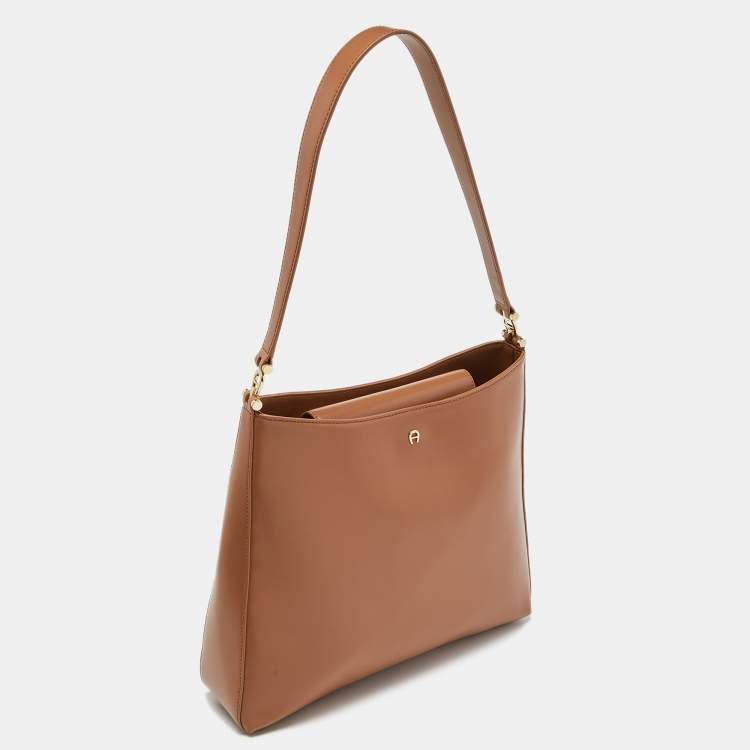 Pre Owned Aigner Beige Leather Hobo