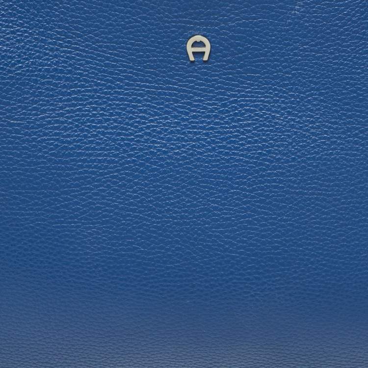 Pre Owned Aigner Blue Leather Cybill Tote