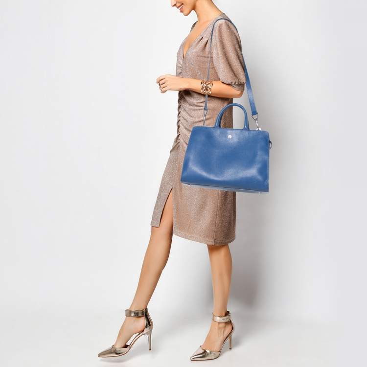 Pre Owned Aigner Blue Leather Cybill Tote