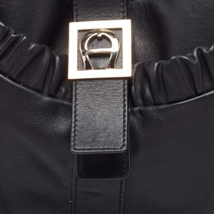 Pre Owned Aigner Black Leather Hobo