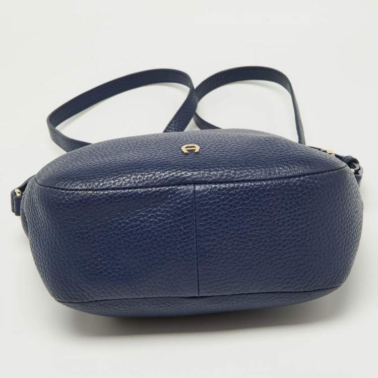 Pre Owned Aigner Blue Leather Crossbody Bag