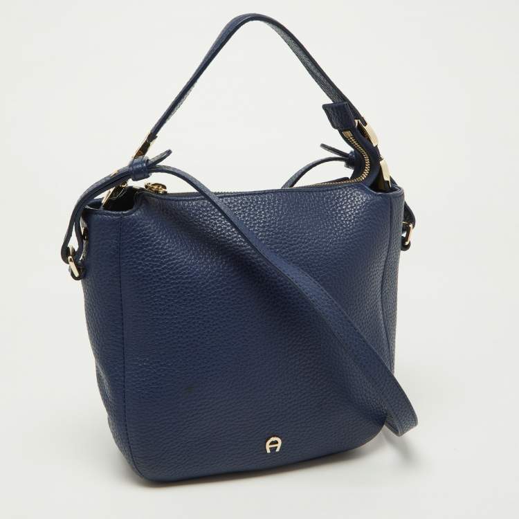 Pre Owned Aigner Blue Leather Crossbody Bag