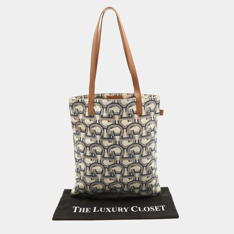 Pre Owned Aigner Beige/Blue Signature Canvas Tote