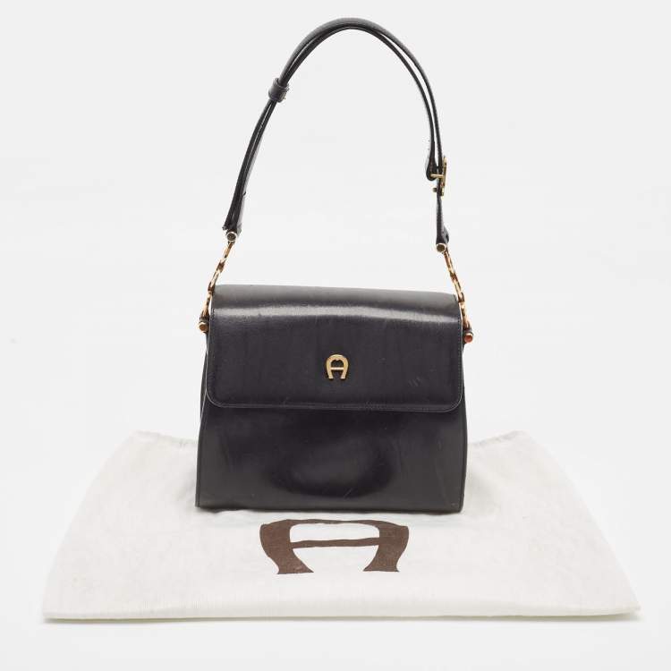 Pre Owned Etienne Aigner Black Glossy Leather Shoulder Bag