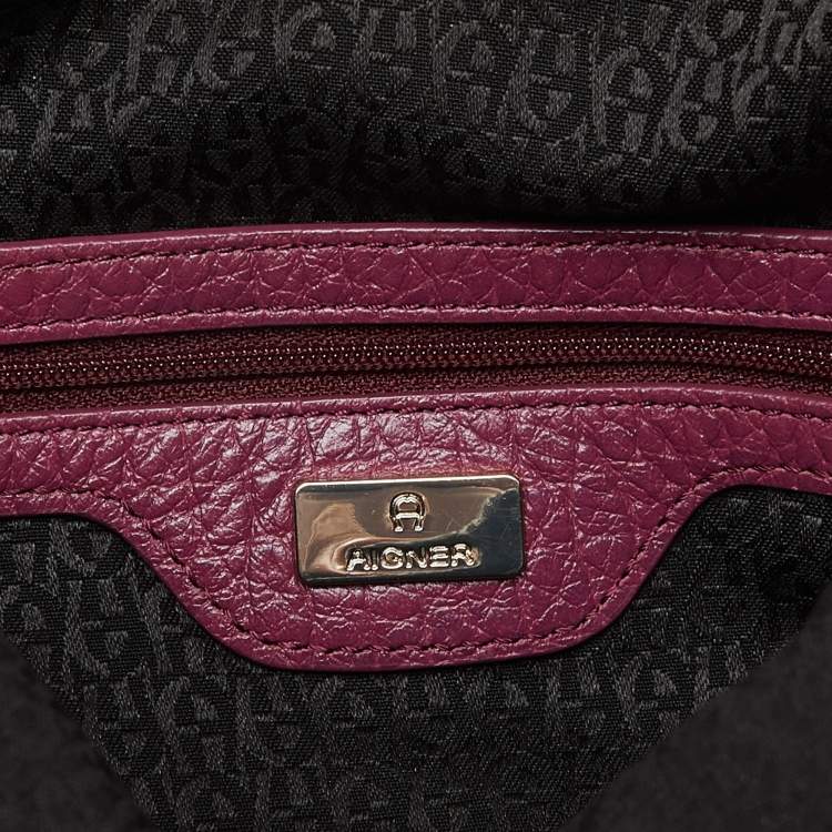 Pre Owned Aigner Pink Leather Zip Hobo