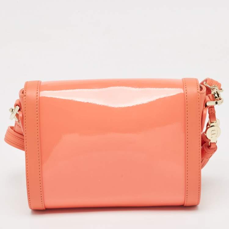 Pre Owned Aigner Peach Patent and Leather Clasp Flap Shoulder Bag
