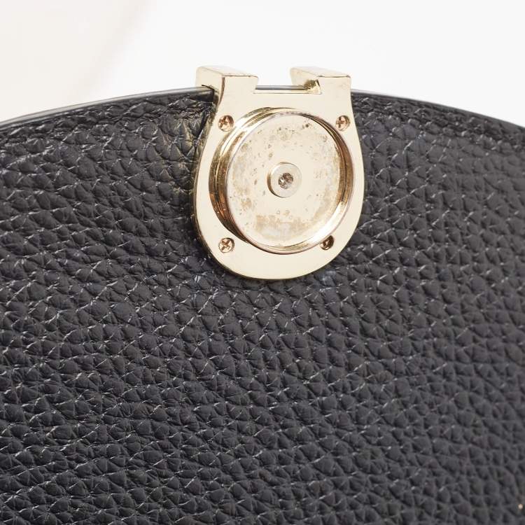 Pre Owned Aigner Black Leather Diadora Shoulder Bag
