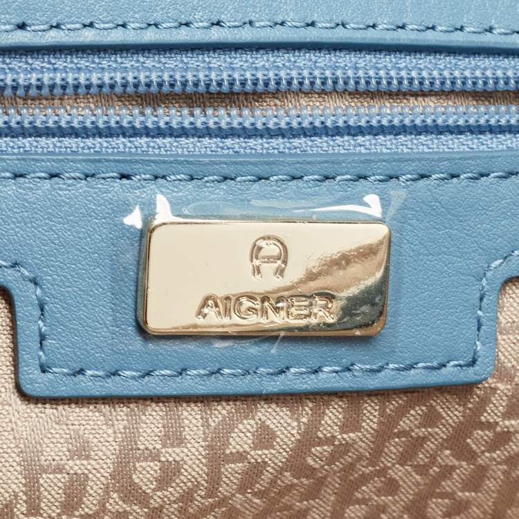 Pre Owned Aigner Blue Quilted Leather Diadora Shoulder Bag